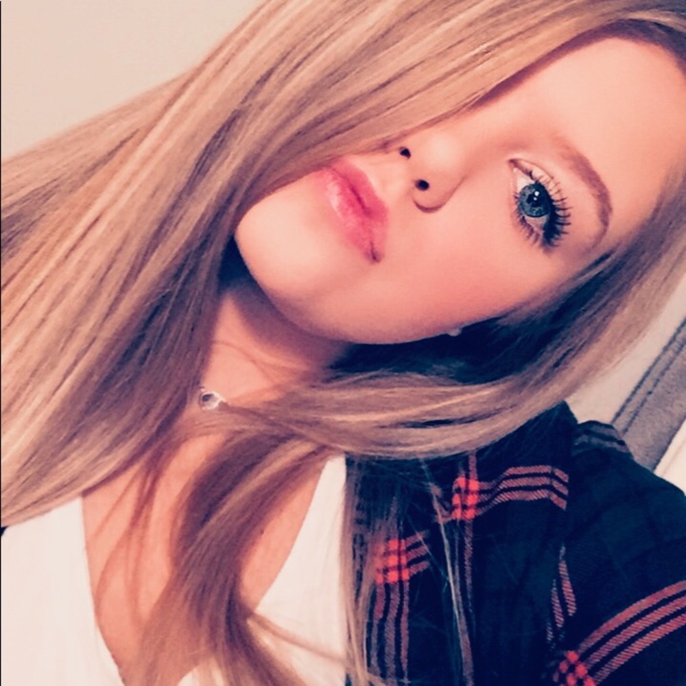 Meet your Posher, Mikayla